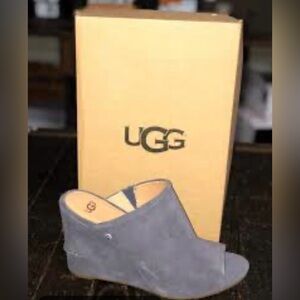 NWT UGG “Lively” Suede Wedge Heels